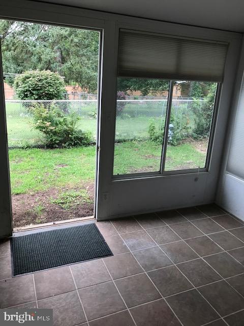 FOX CHASE - Residential