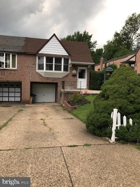 FOX CHASE - Residential