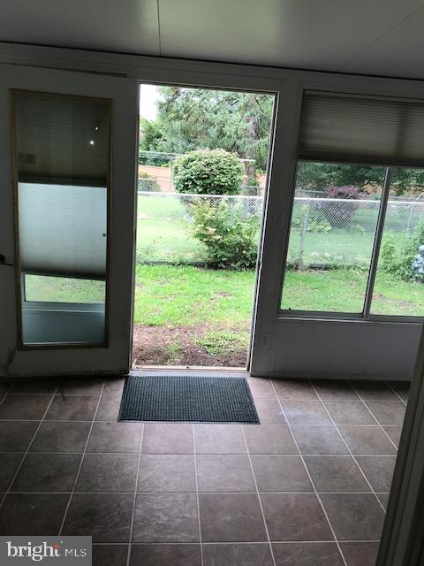 FOX CHASE - Residential