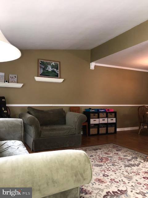 FOX CHASE - Residential
