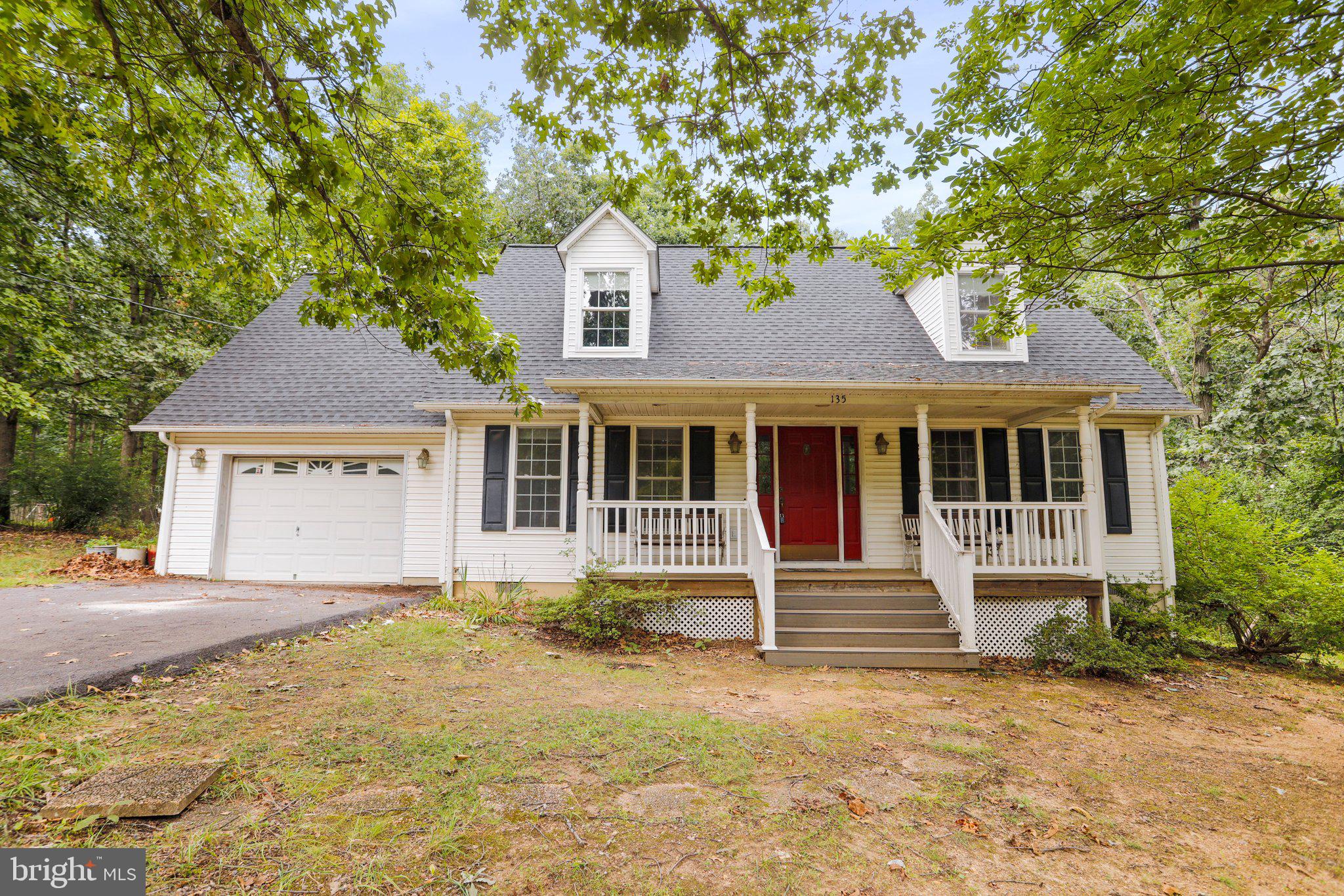 FOXCREST MANOR - Residential