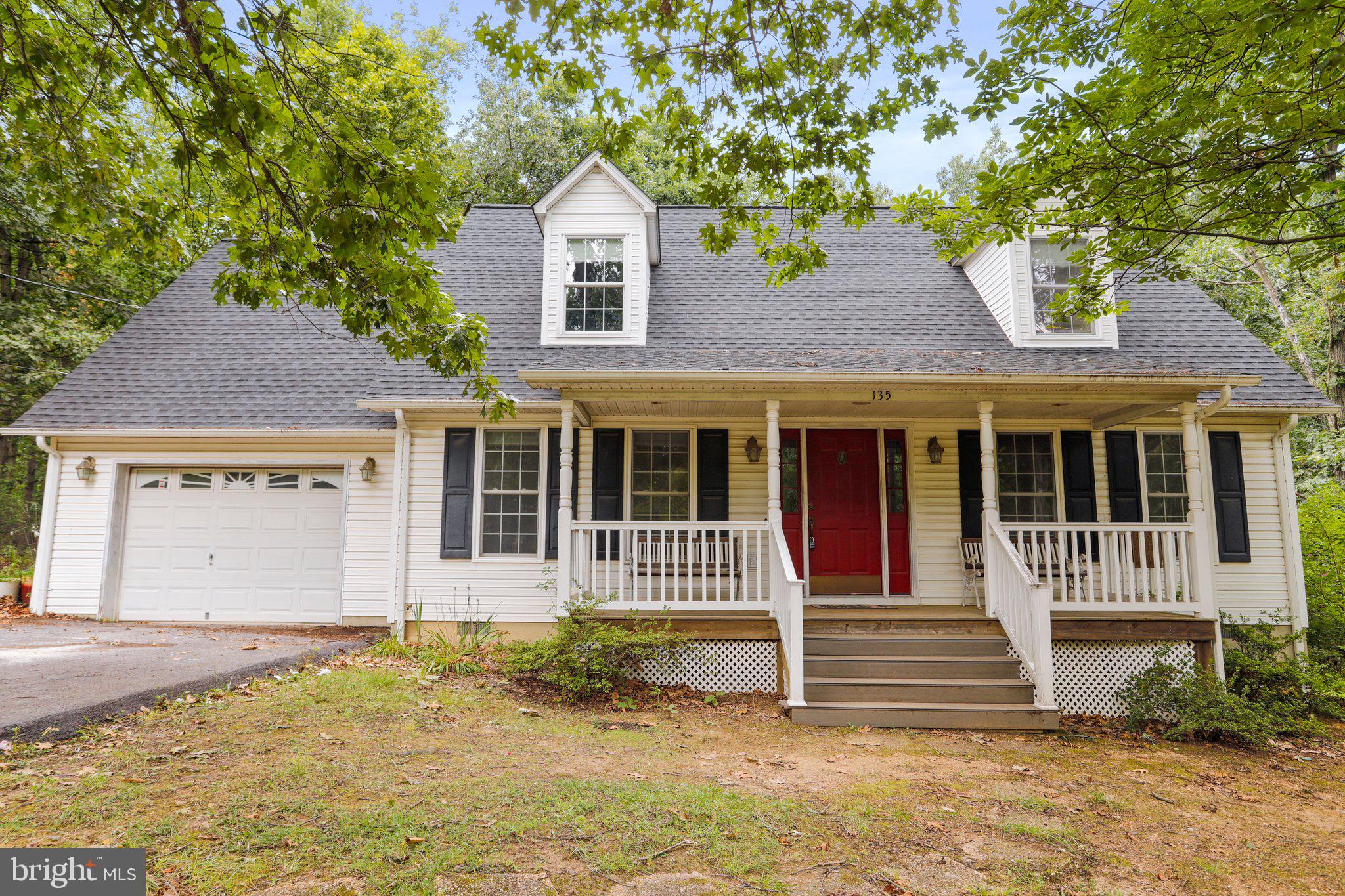 FOXCREST MANOR - Residential