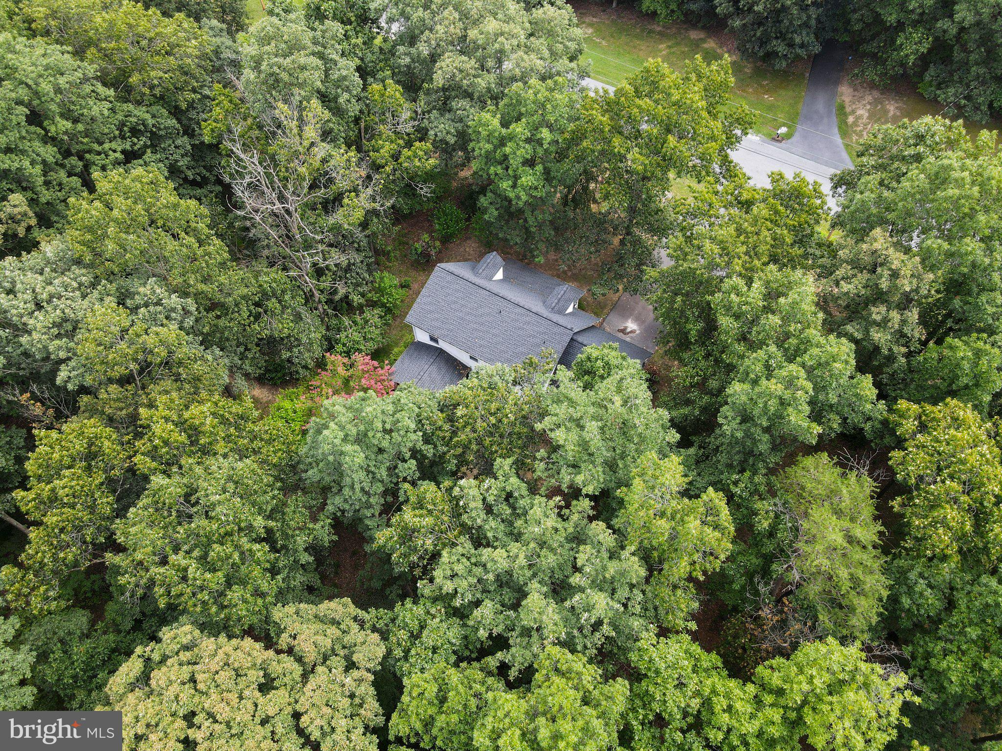 FOXCREST MANOR - Residential