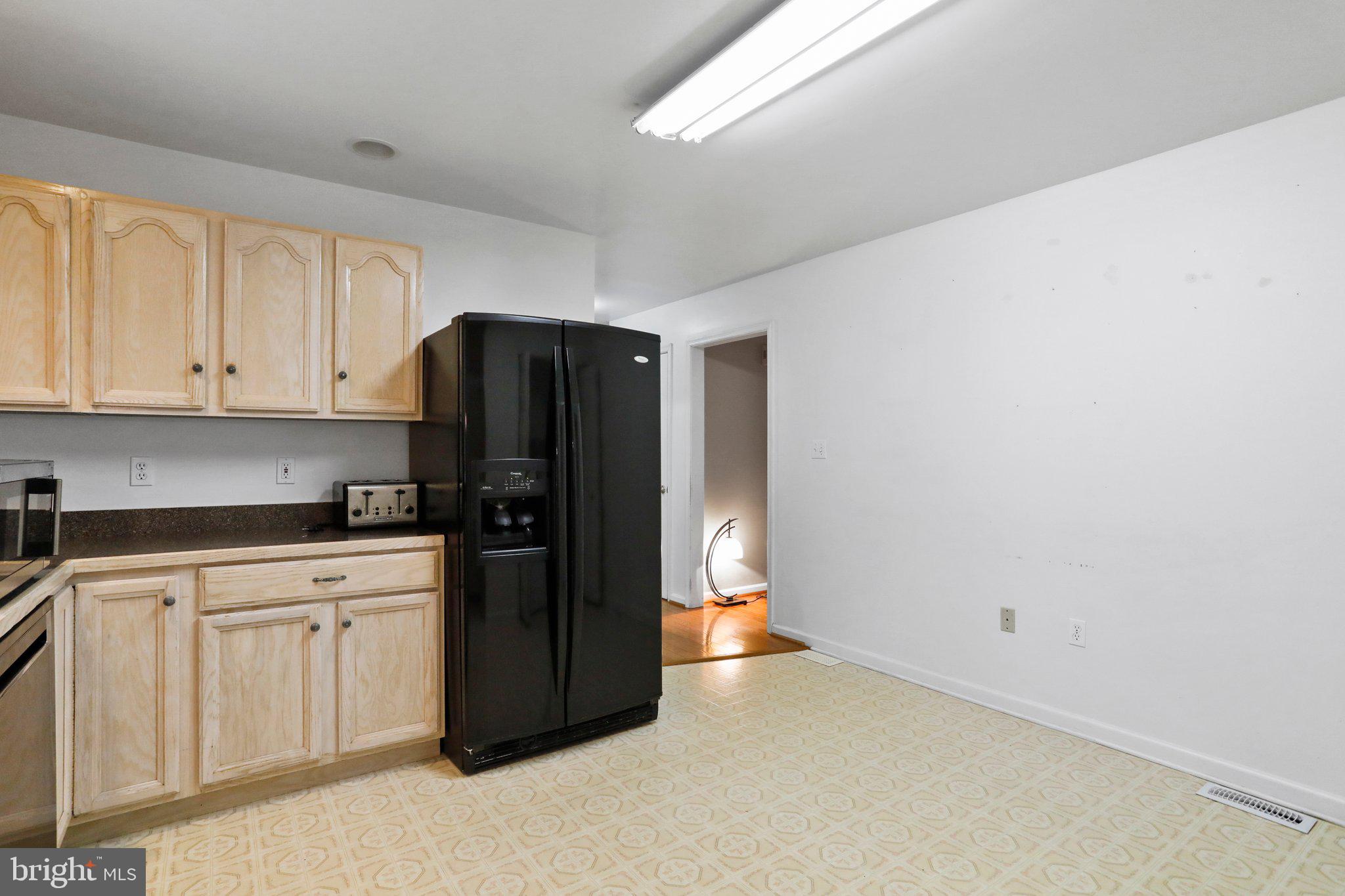 FOXCREST MANOR - Residential