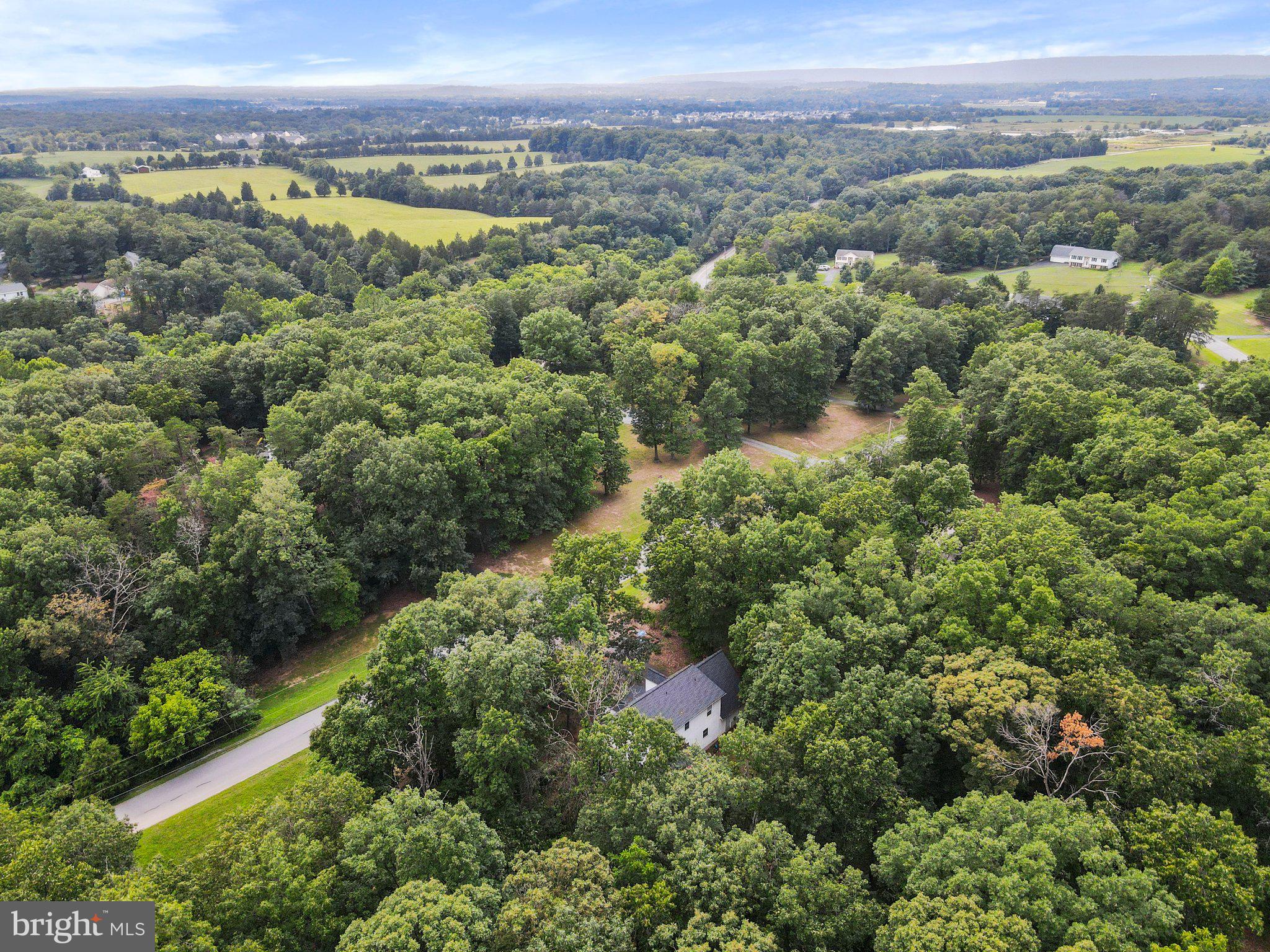 FOXCREST MANOR - Residential