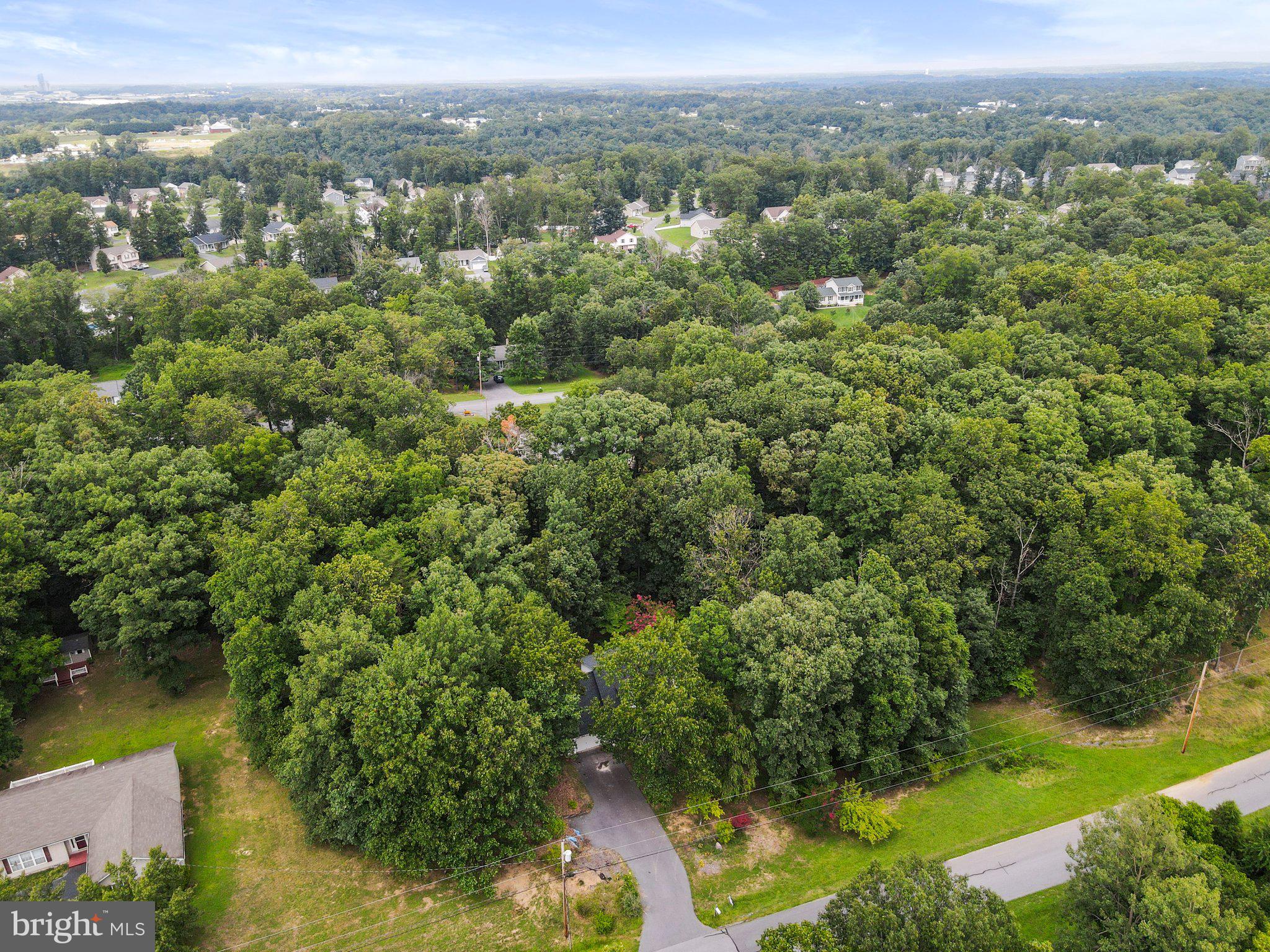 FOXCREST MANOR - Residential