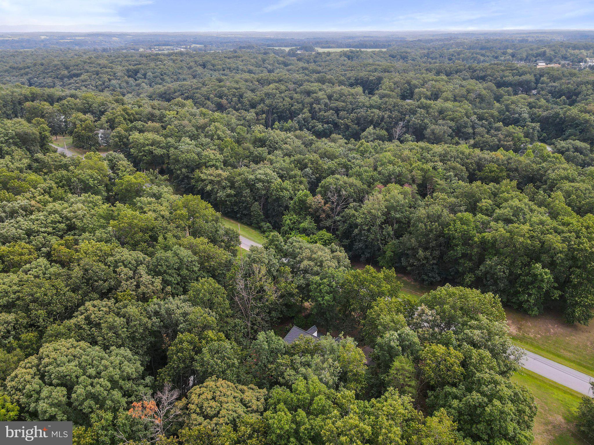 FOXCREST MANOR - Residential