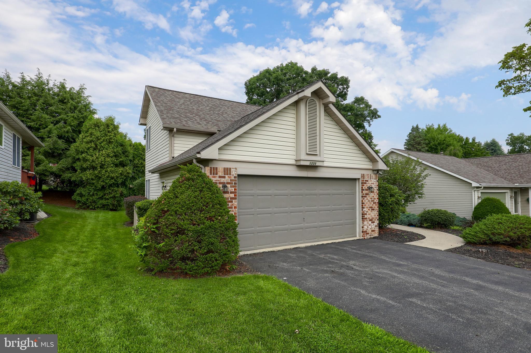 HERITAGE PLACE - Residential