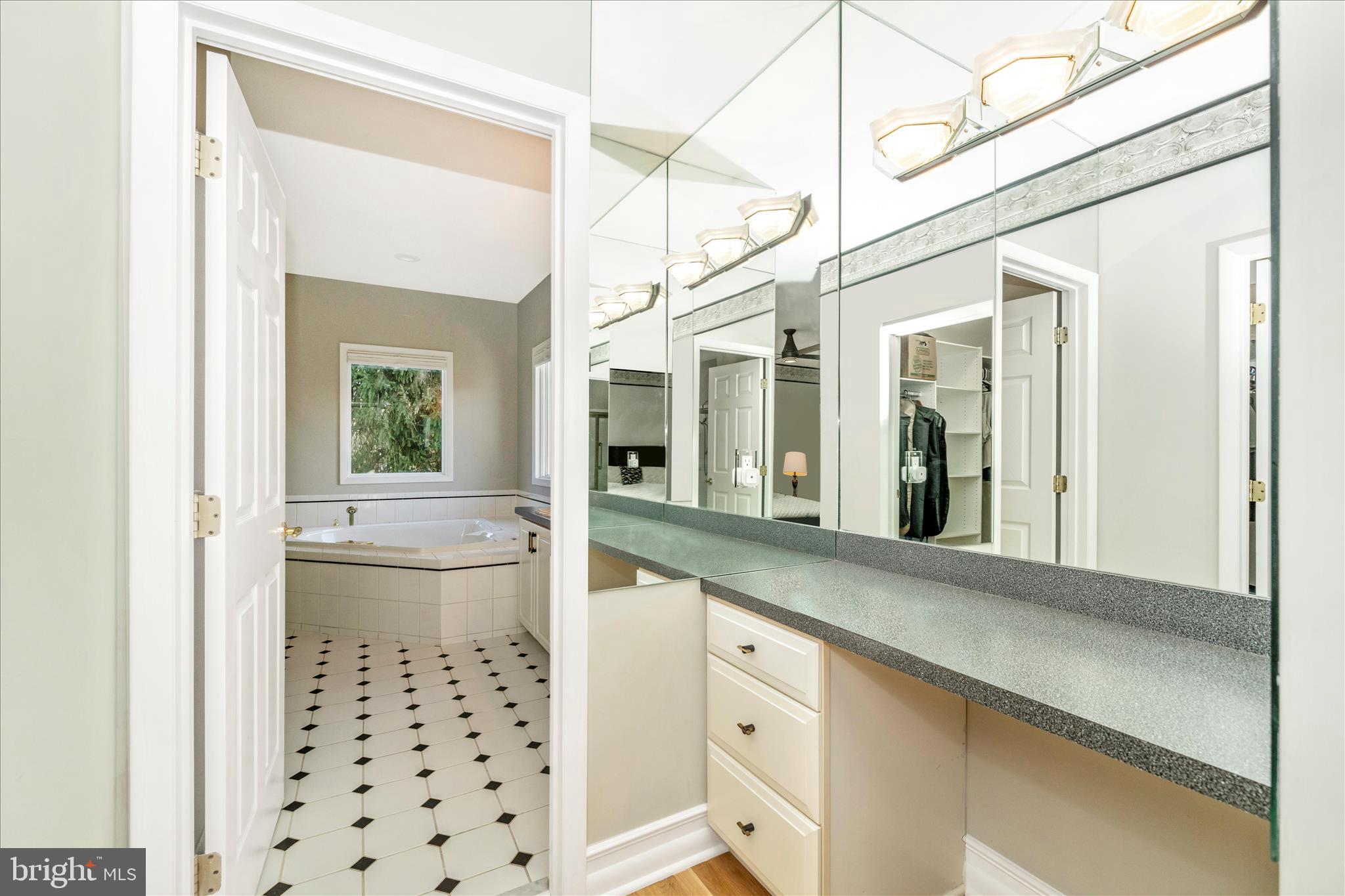 WORTHINGTON PARK - Residential