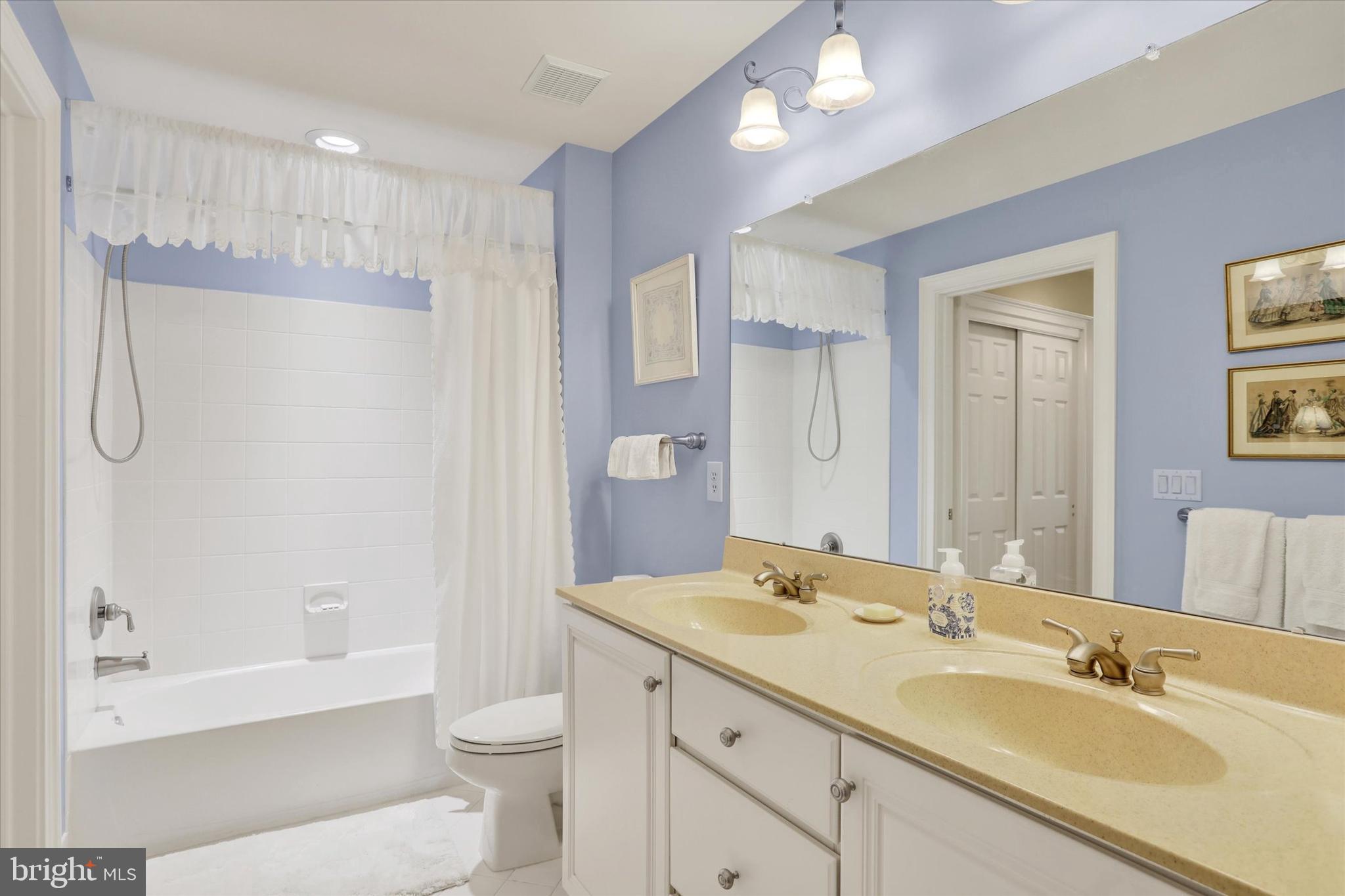 DELANCEY COURT - Residential