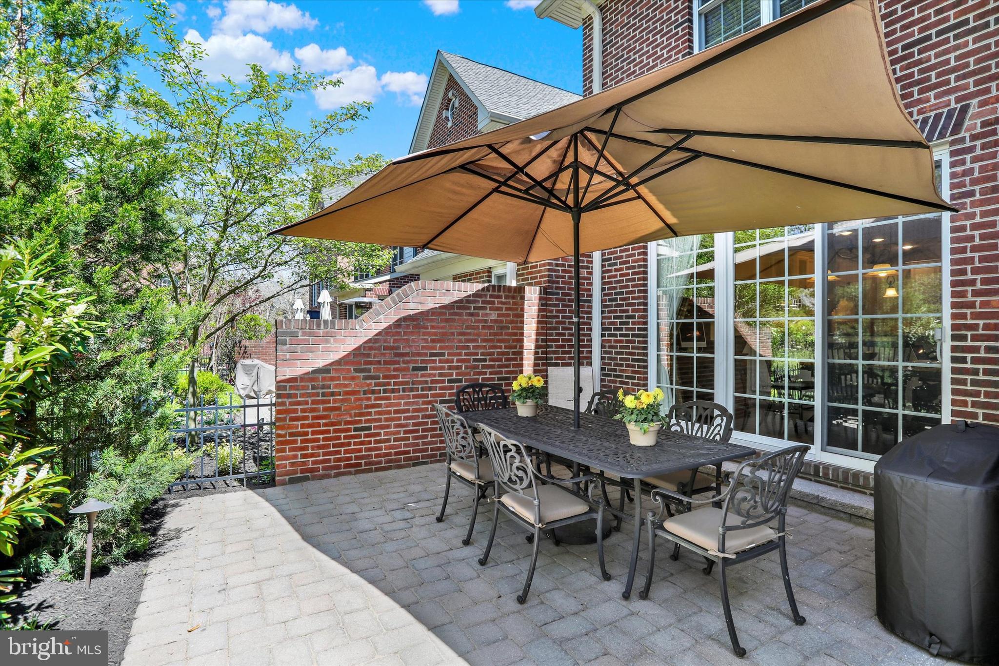 DELANCEY COURT - Residential