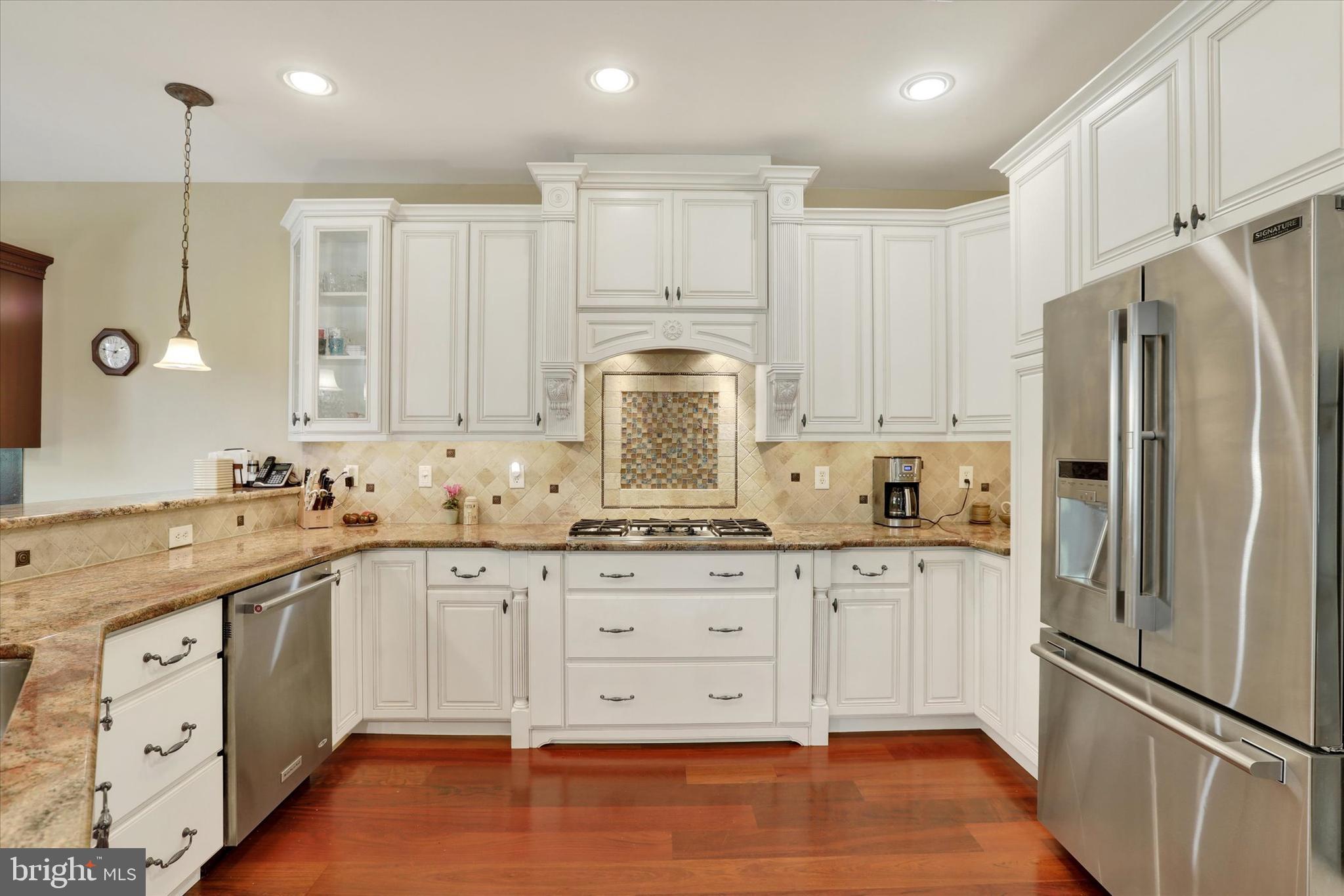 DELANCEY COURT - Residential
