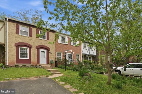 14874 LAMBETH SQUARE CENTREVILLE VA 20120