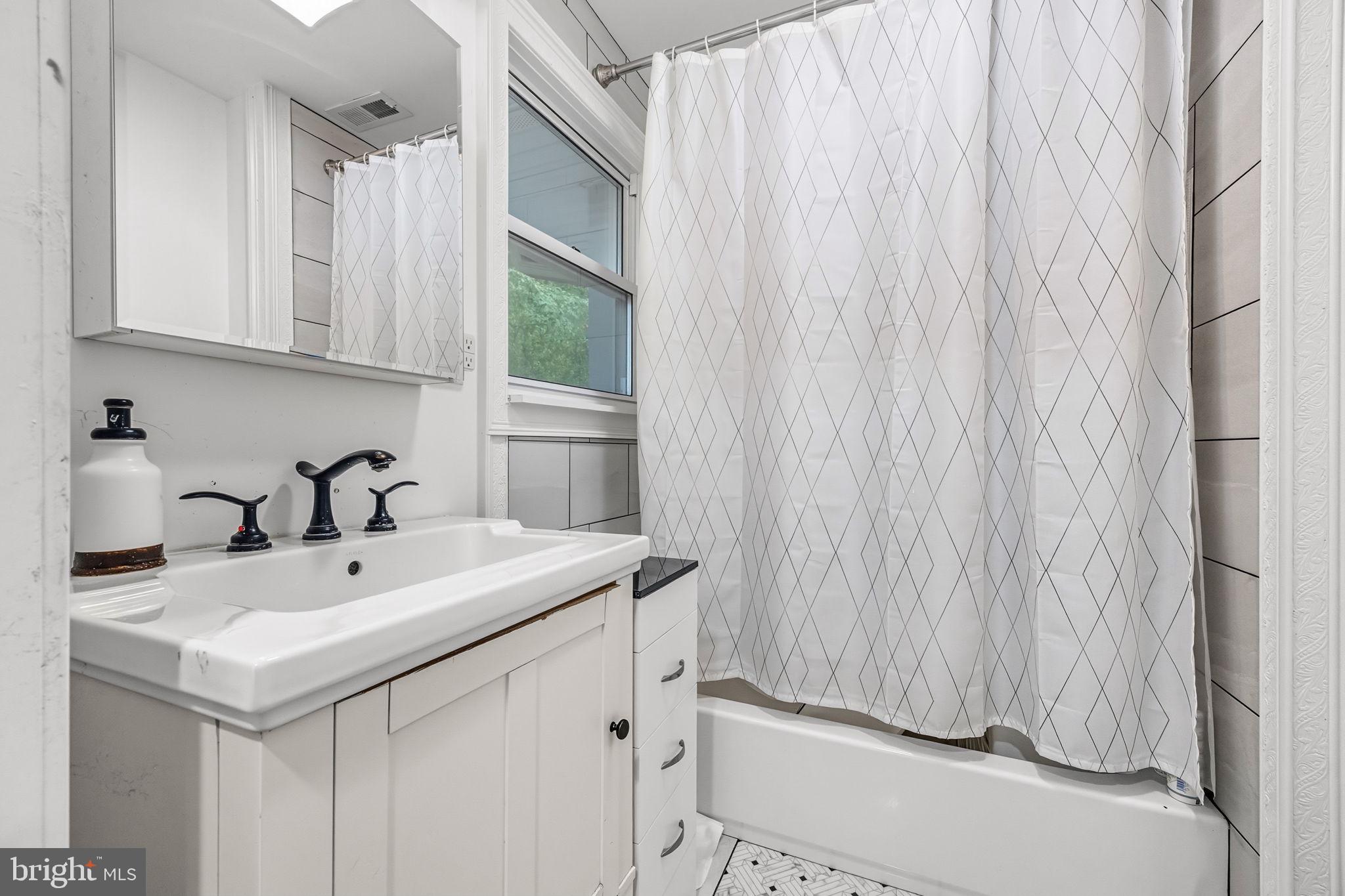 WINDROSE - Residential