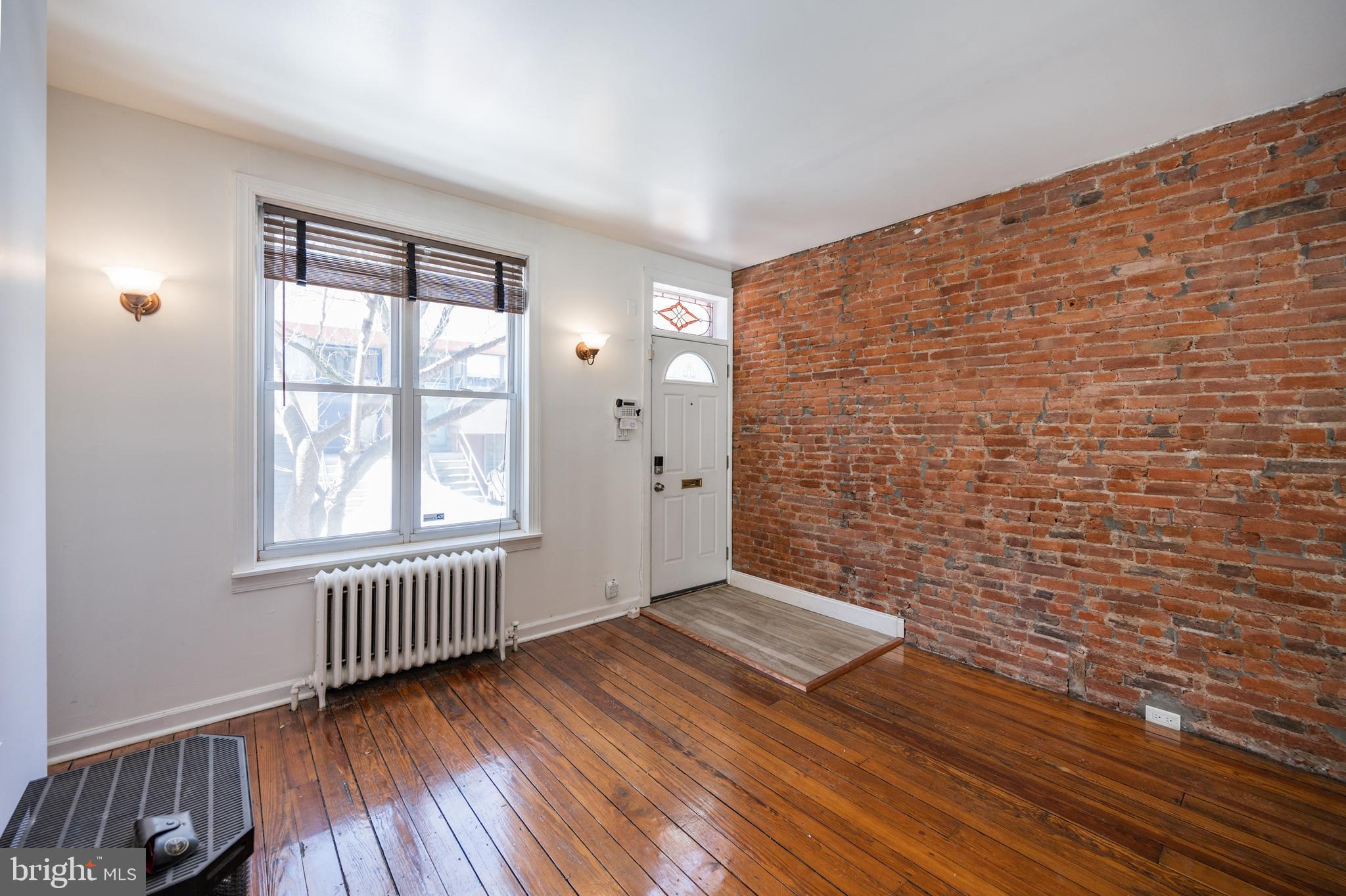 835 N NEWKIRK STREET