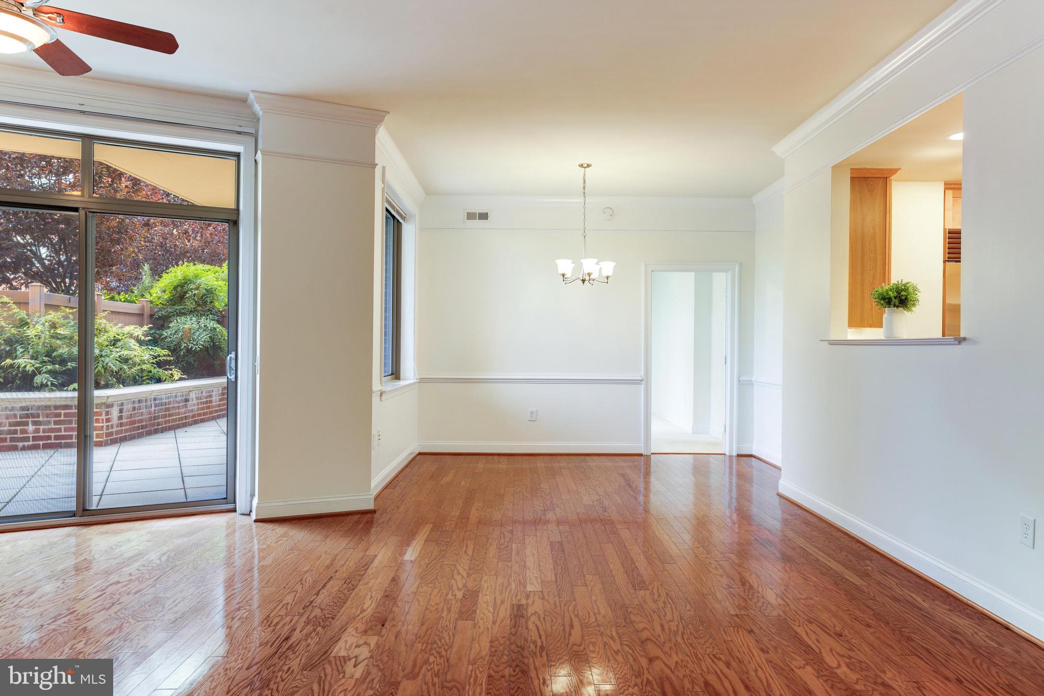 PALLADIUM AT MCLEAN - Residential