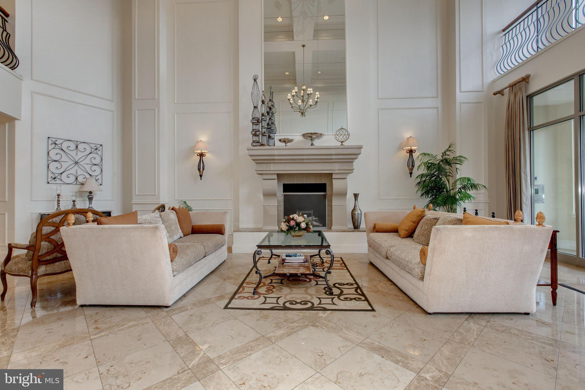 PALLADIUM AT MCLEAN - Residential