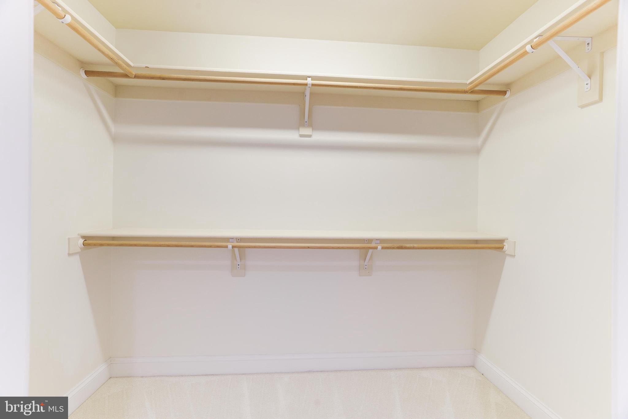 PALLADIUM AT MCLEAN - Residential