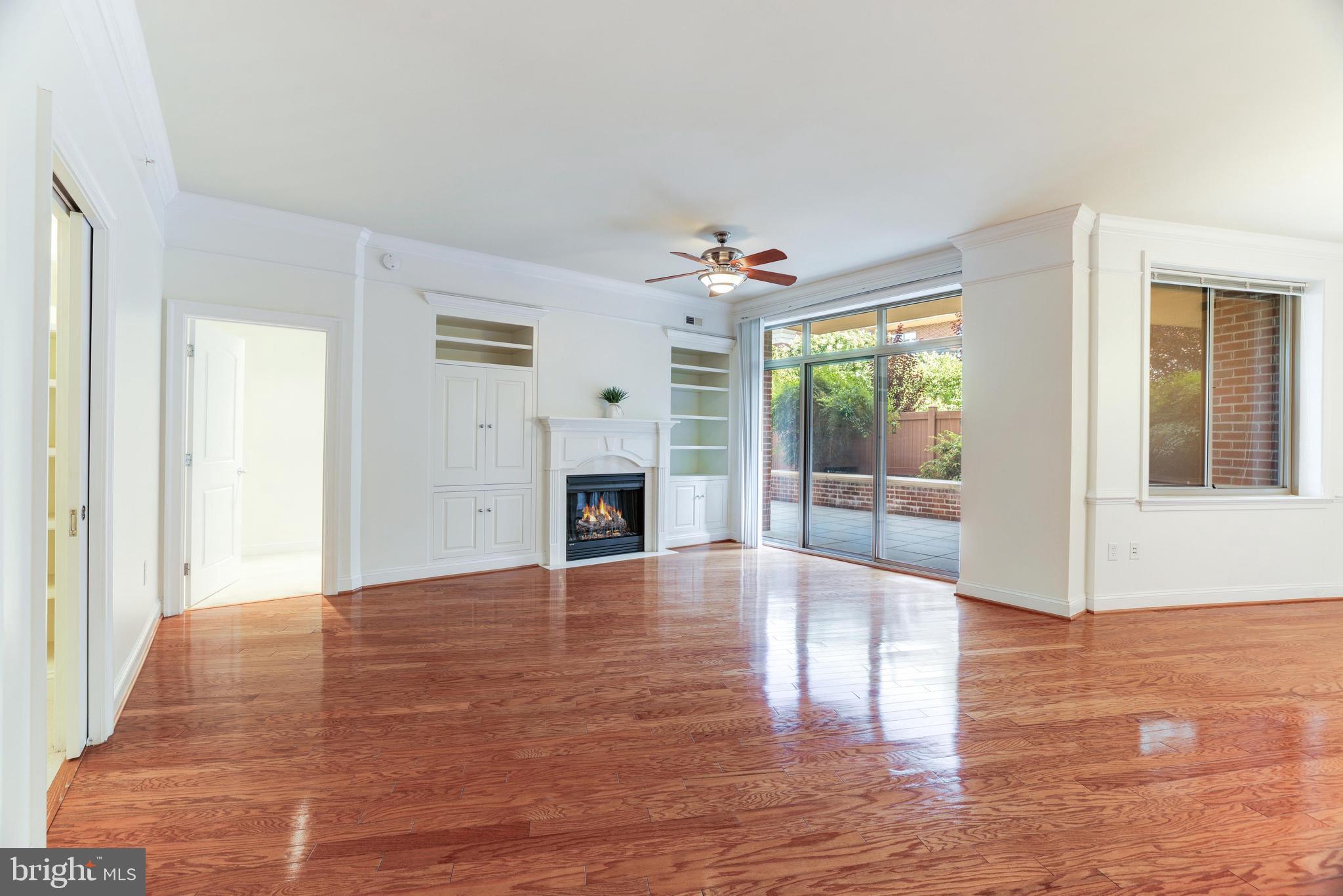 PALLADIUM AT MCLEAN - Residential