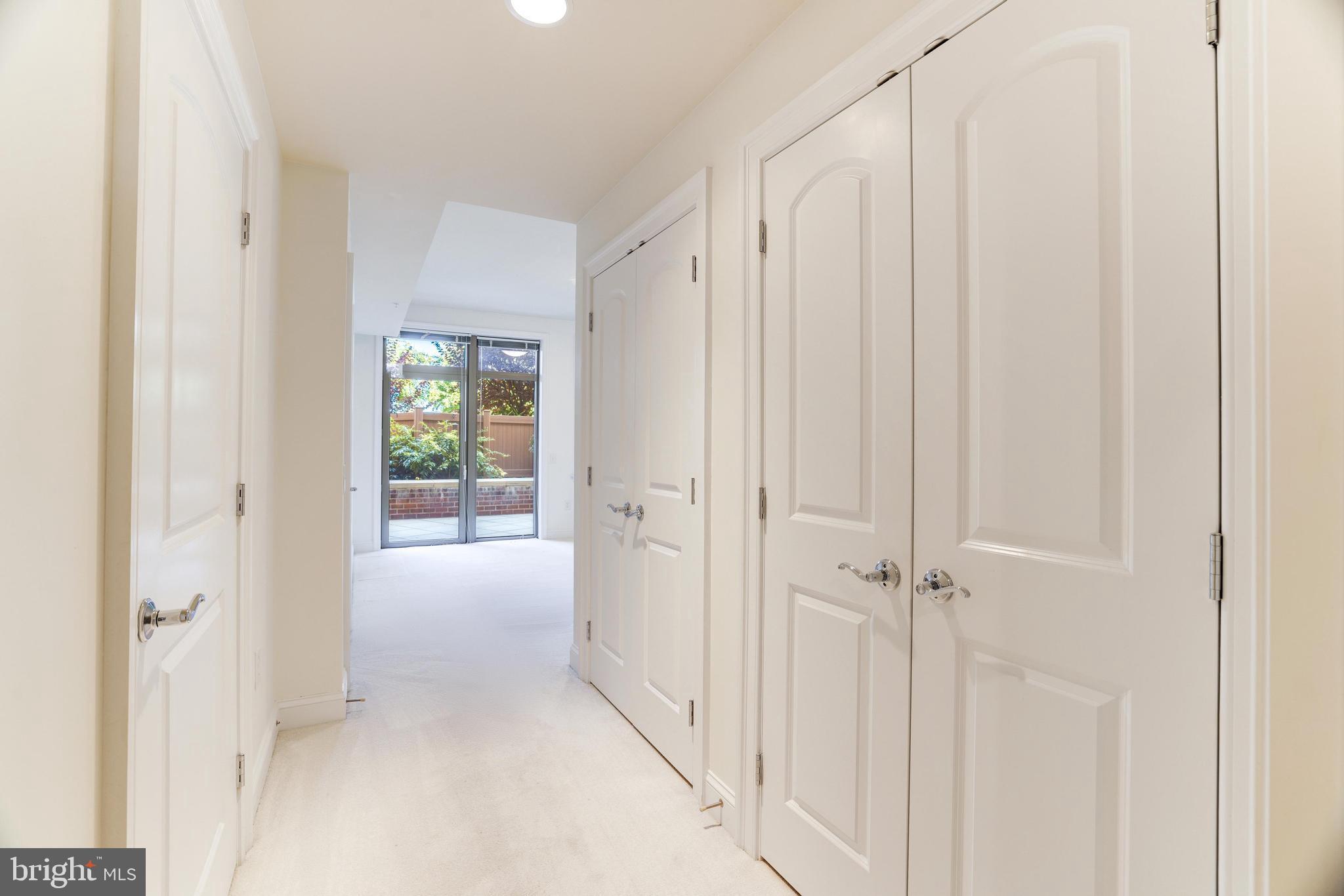 PALLADIUM AT MCLEAN - Residential