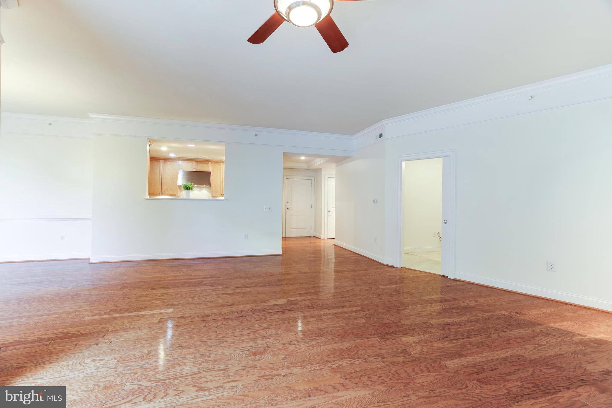 PALLADIUM AT MCLEAN - Residential