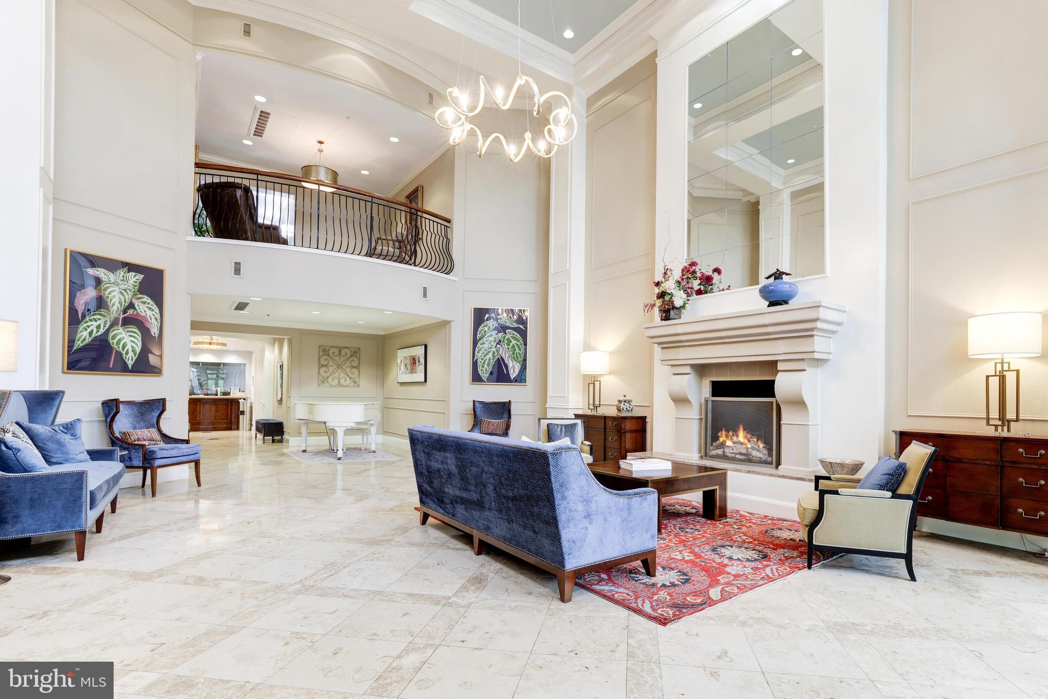 PALLADIUM AT MCLEAN - Residential