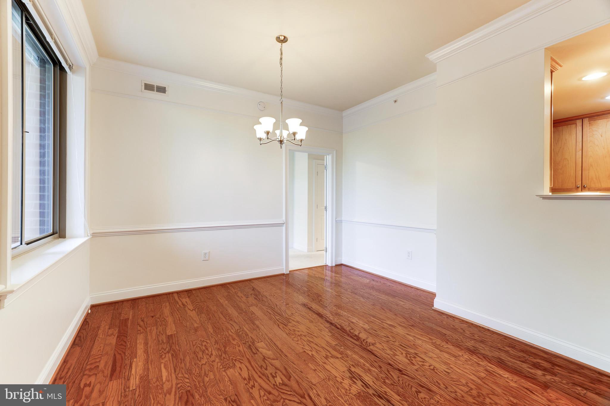 PALLADIUM AT MCLEAN - Residential