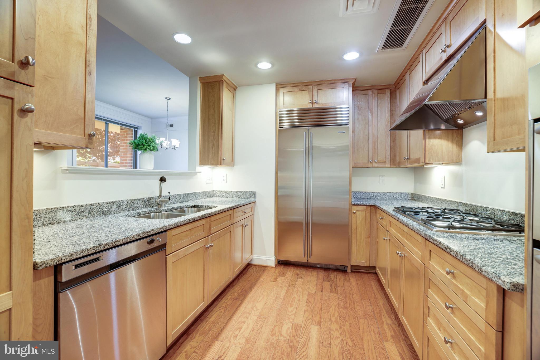 PALLADIUM AT MCLEAN - Residential