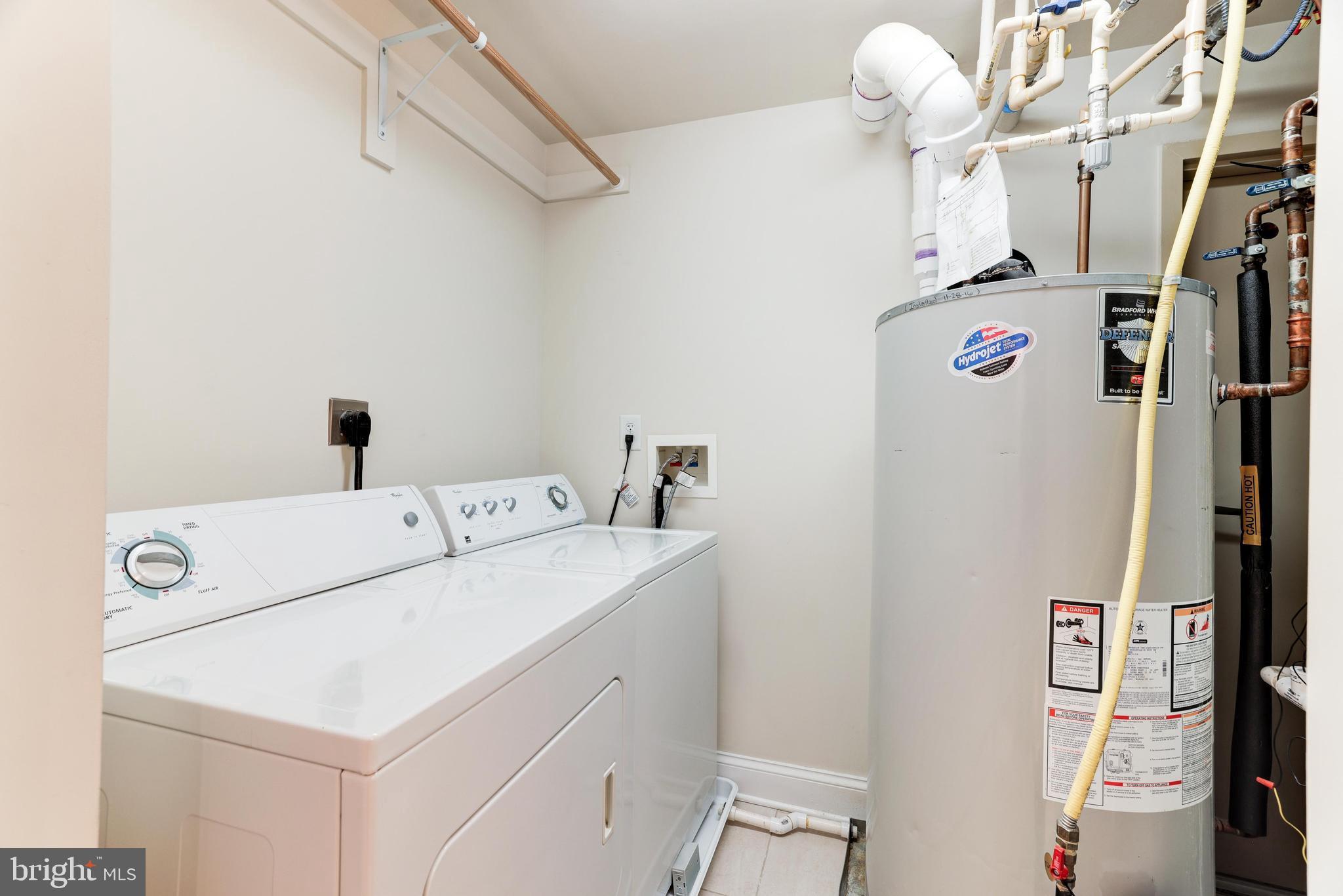 PALLADIUM AT MCLEAN - Residential