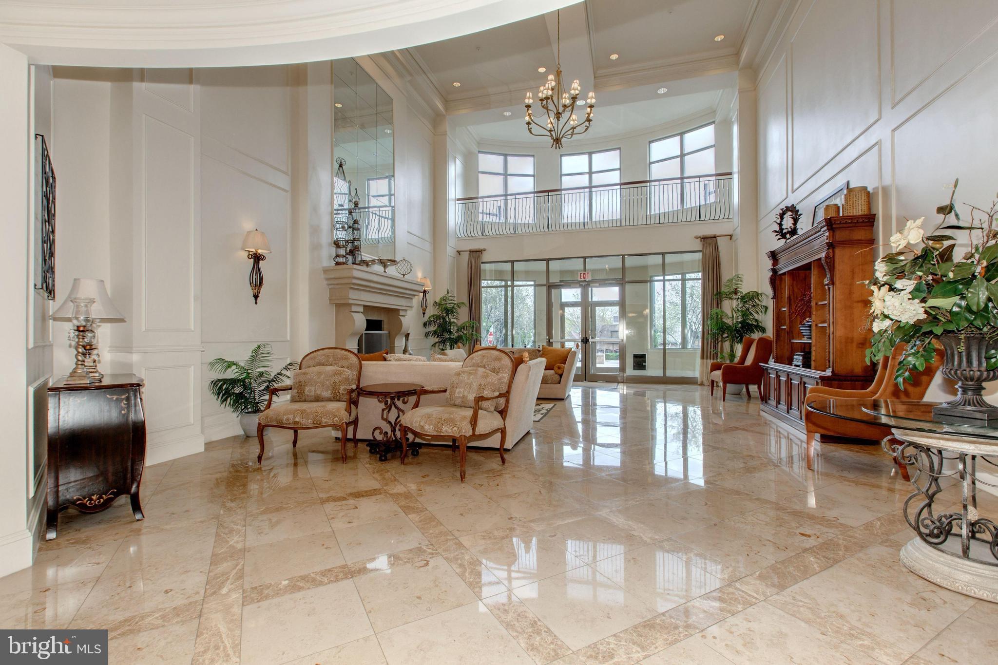 PALLADIUM AT MCLEAN - Residential