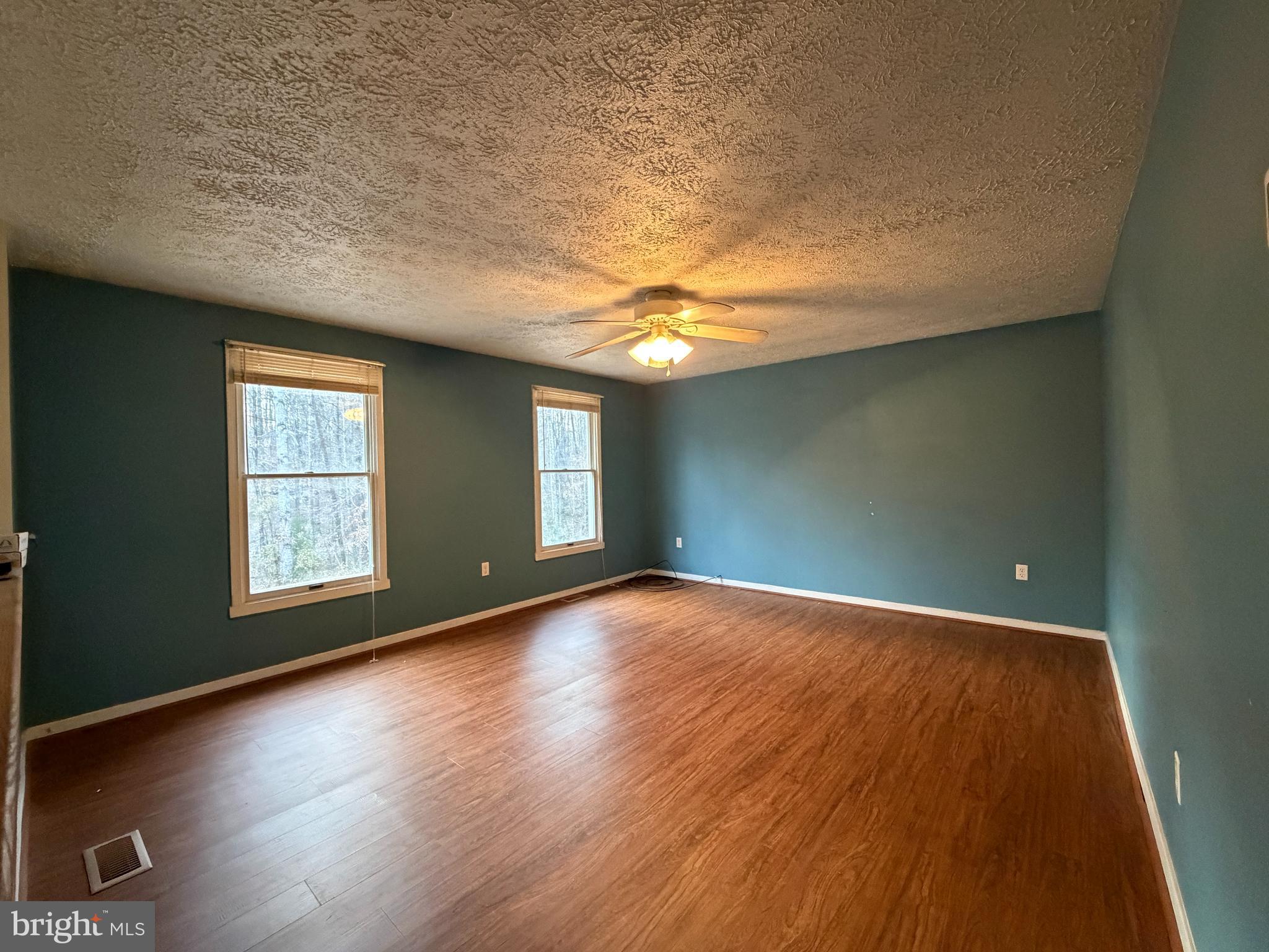 WIDOW WOODS - Residential