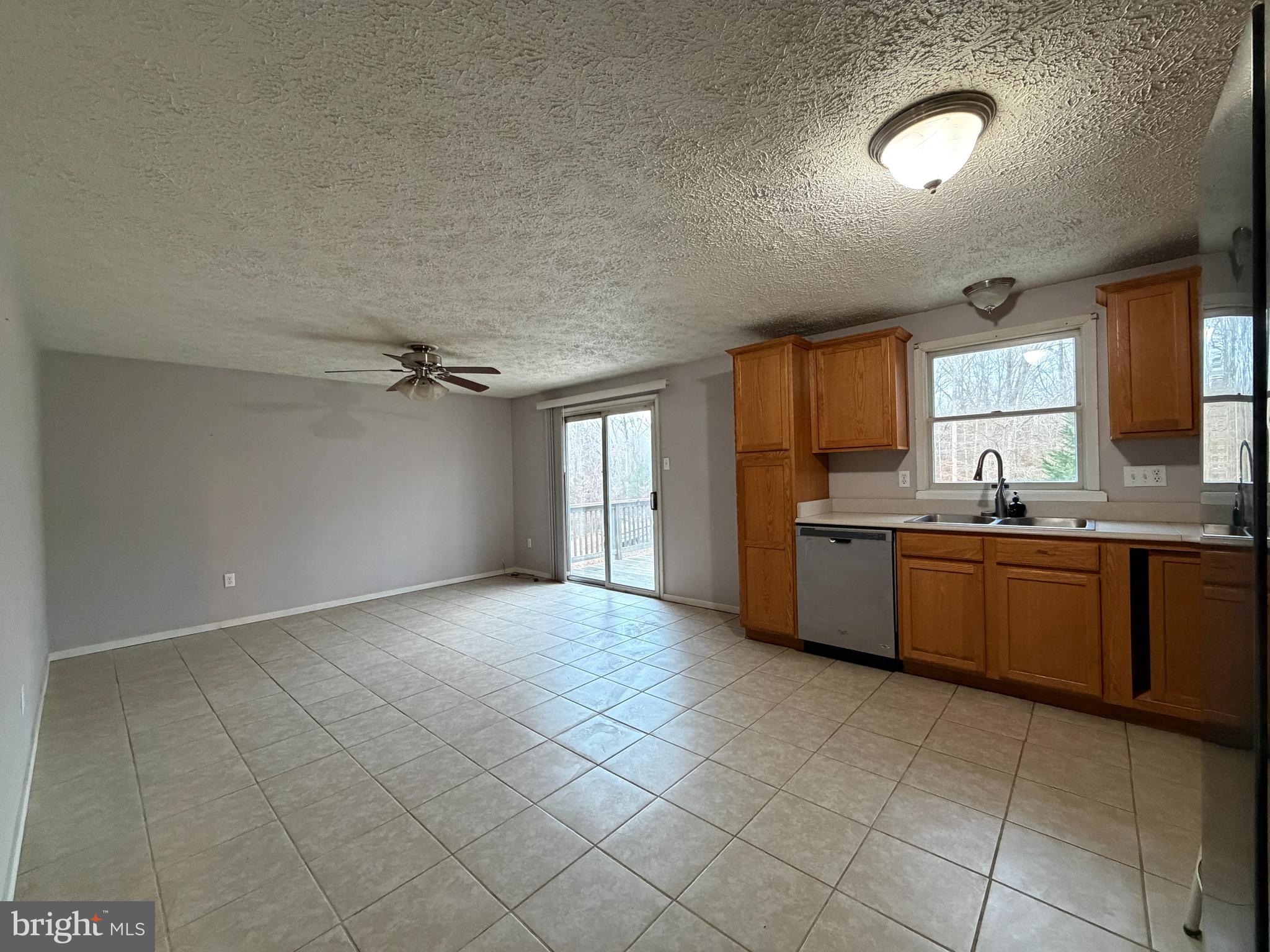 WIDOW WOODS - Residential