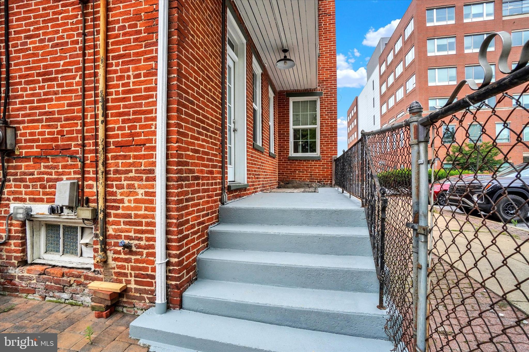 DOWNTOWN YORK - Residential