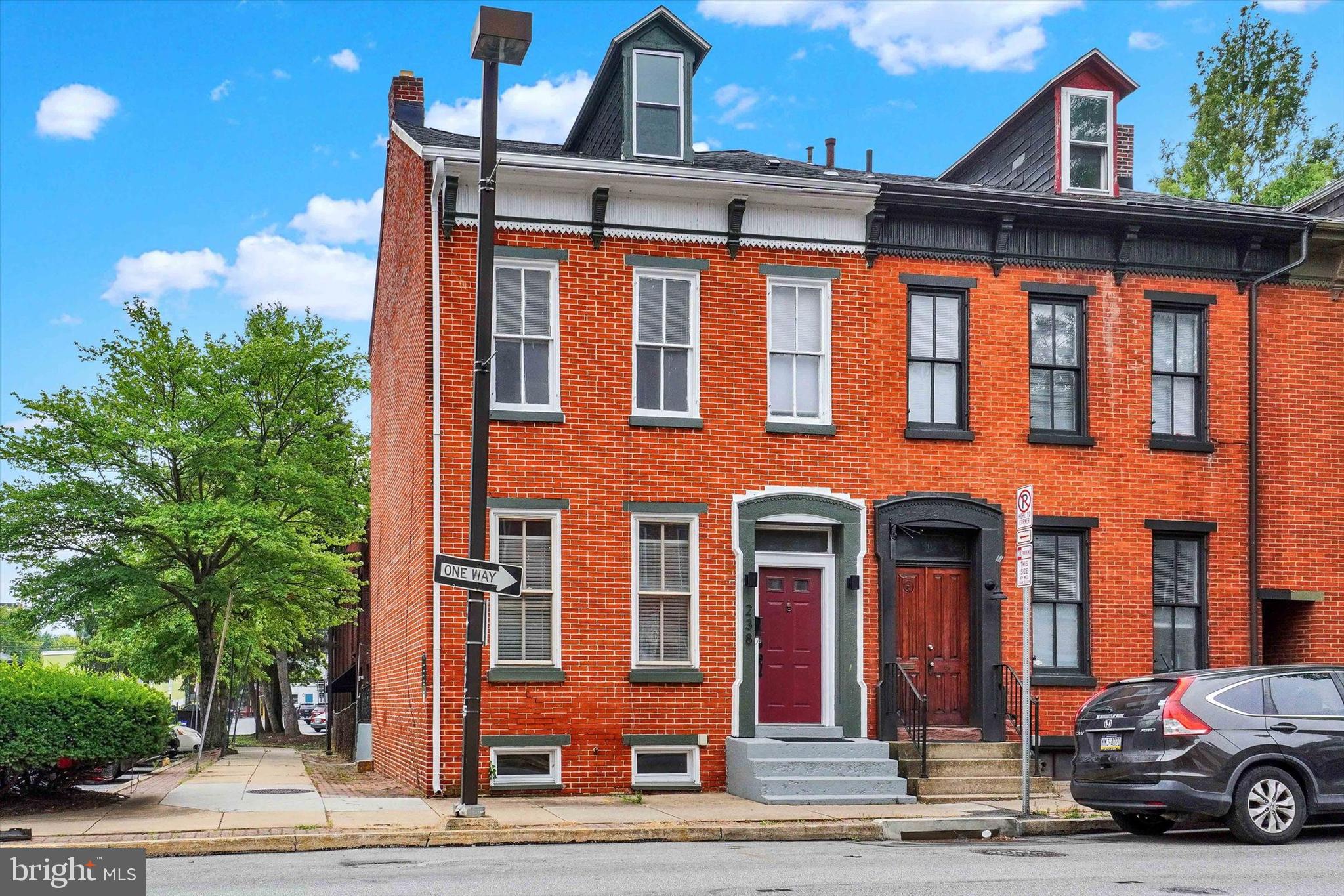 DOWNTOWN YORK - Residential