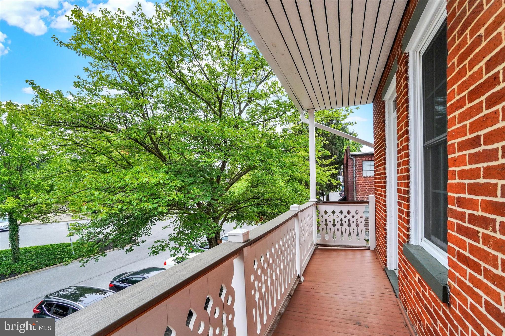 DOWNTOWN YORK - Residential