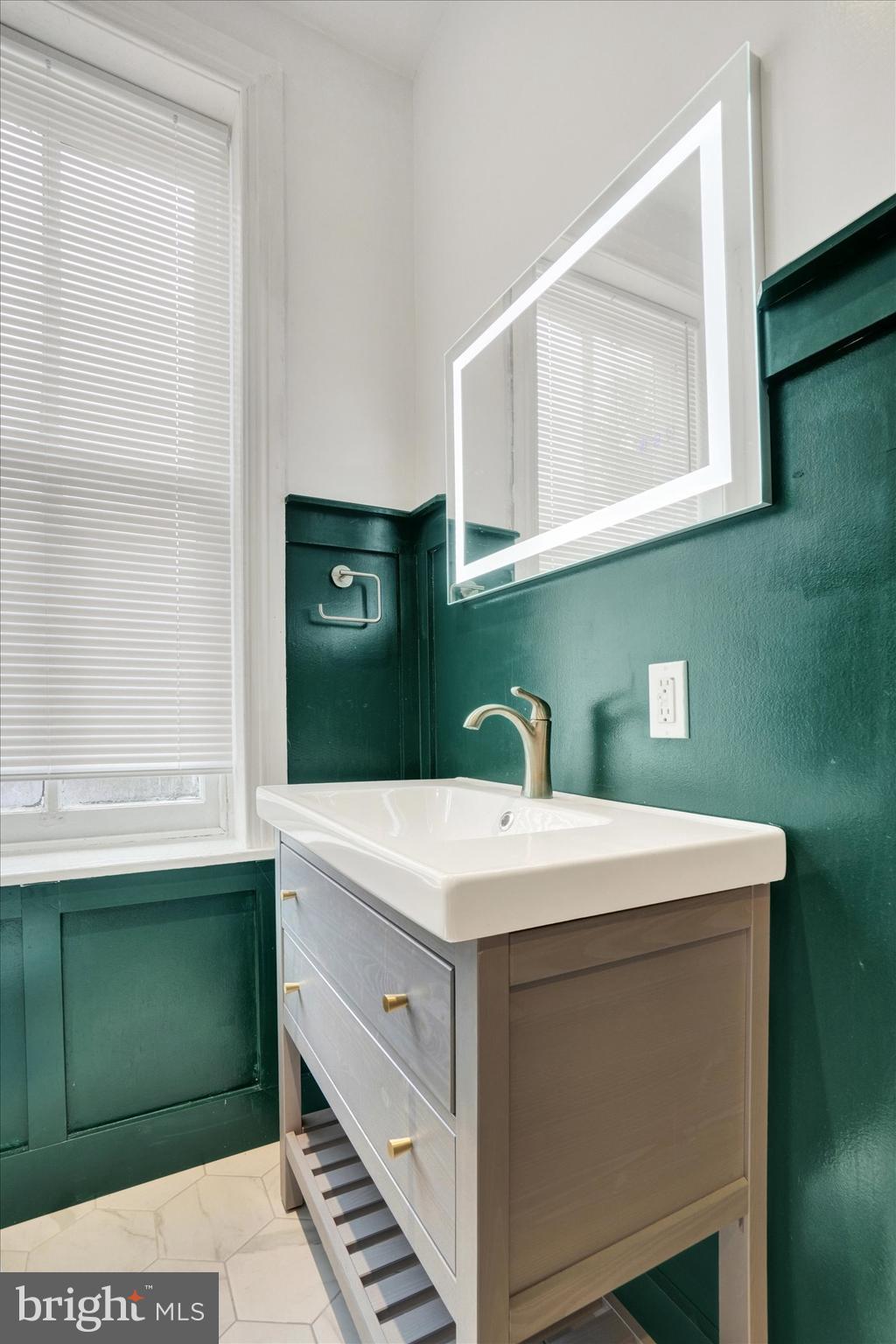 DOWNTOWN YORK - Residential