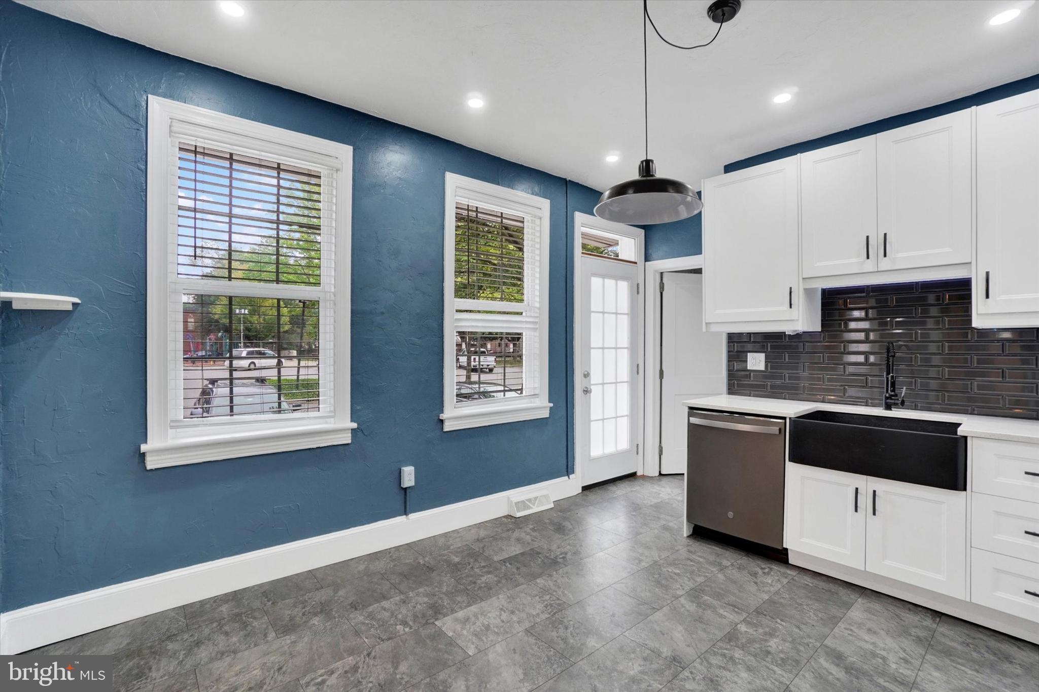 DOWNTOWN YORK - Residential