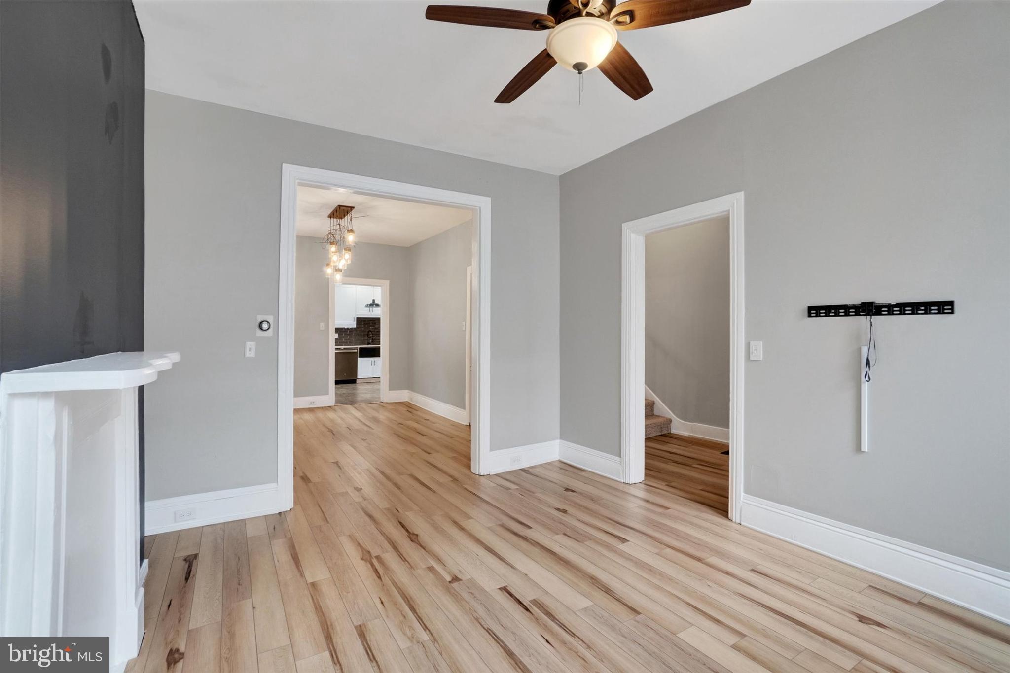 238 W PHILADELPHIA STREET