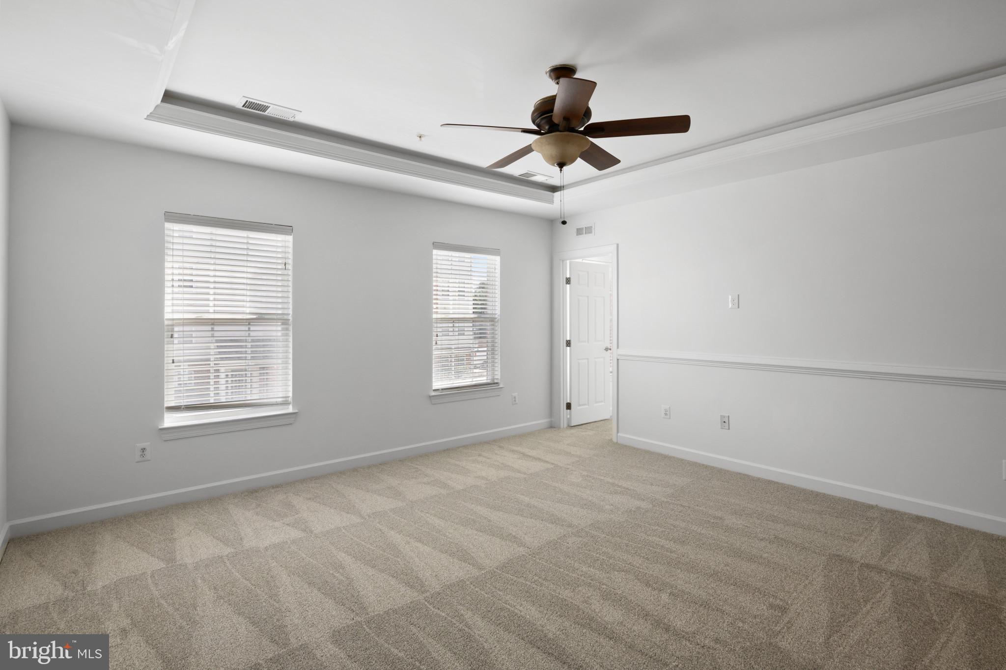 ELKRIDGE CROSSING - Residential