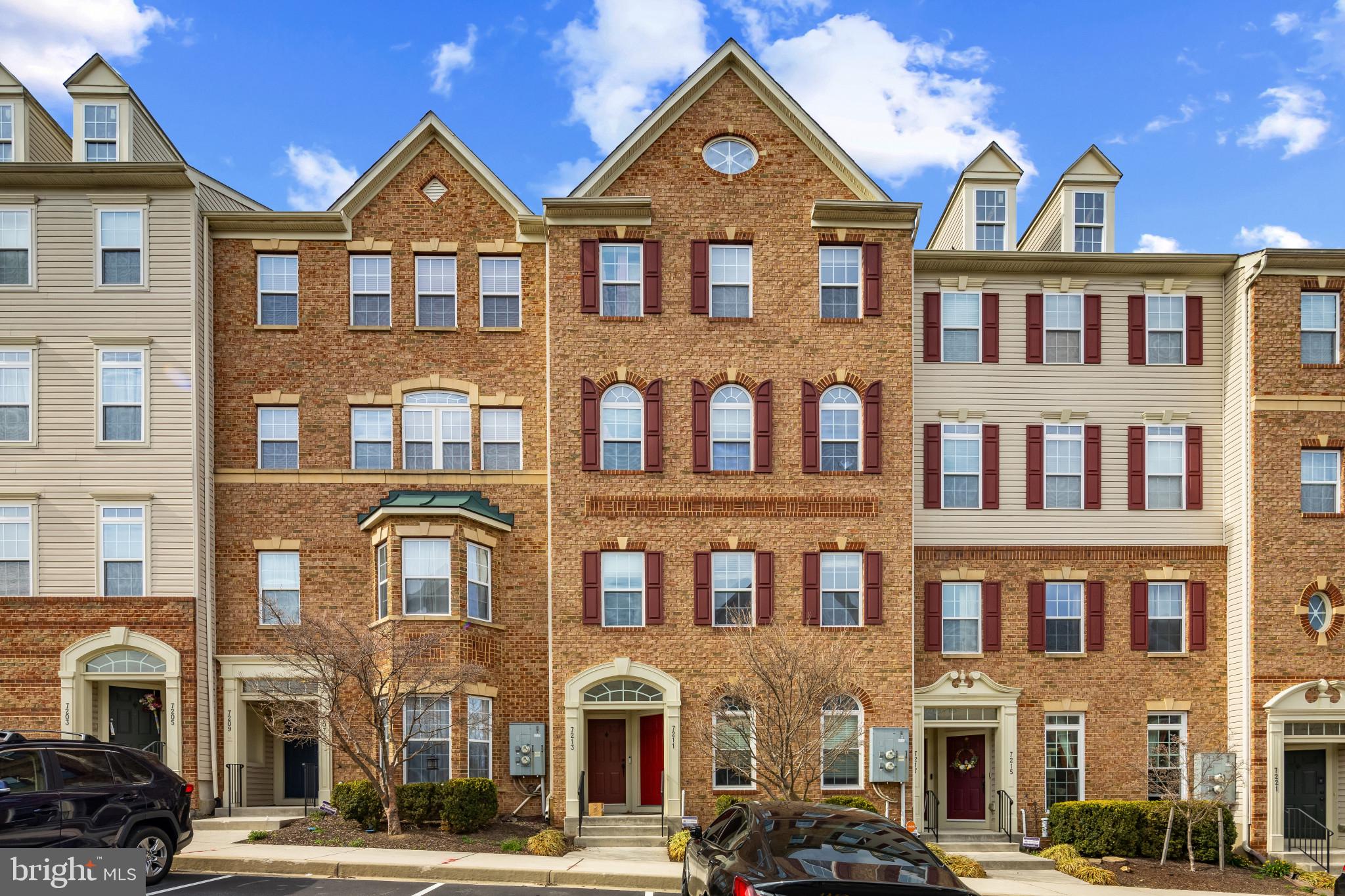 ELKRIDGE CROSSING - Residential