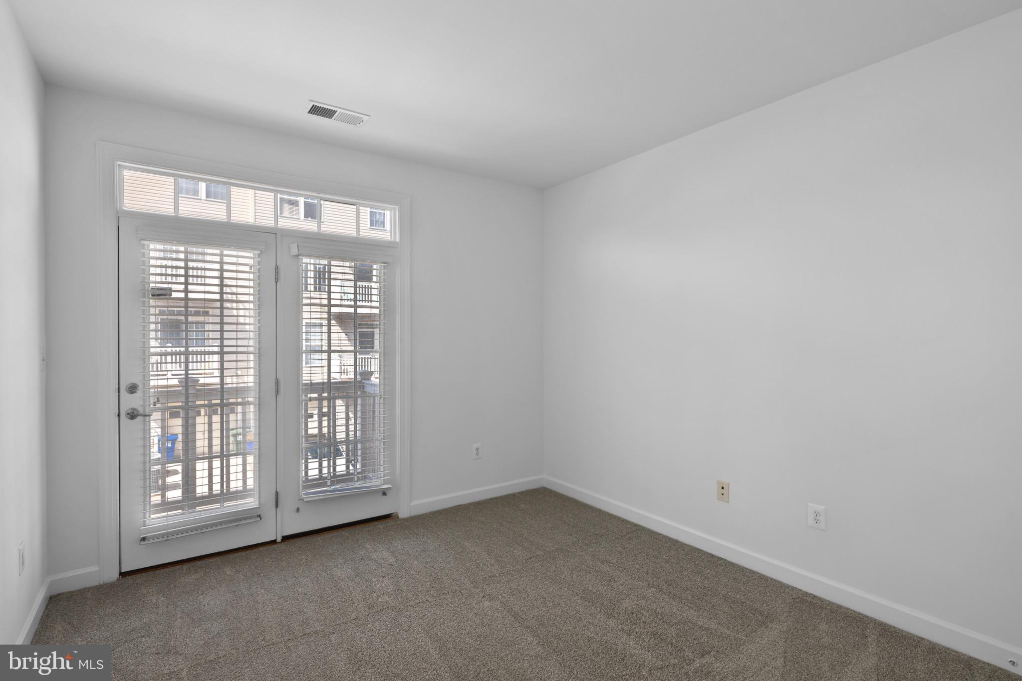 ELKRIDGE CROSSING - Residential