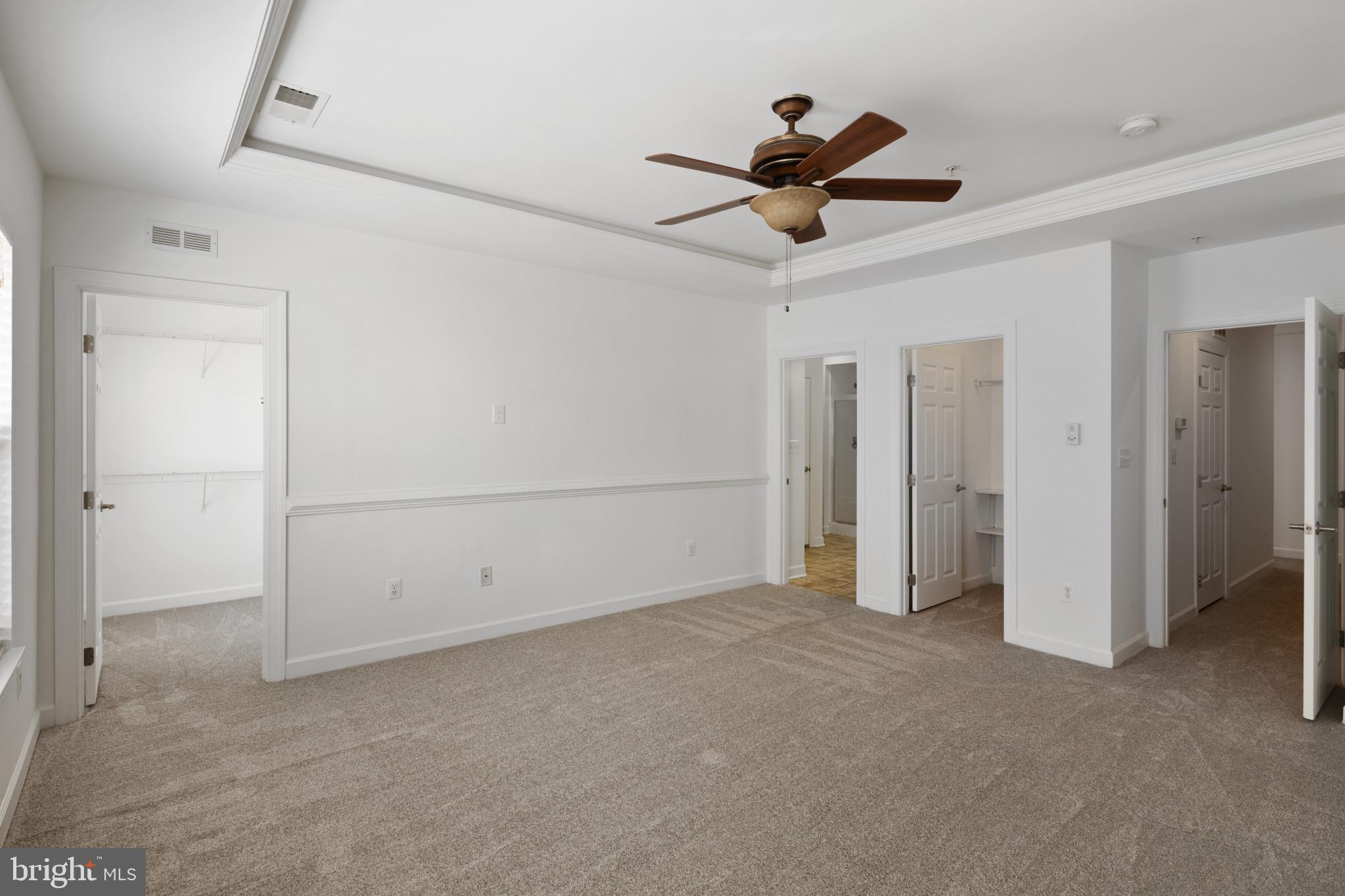 ELKRIDGE CROSSING - Residential