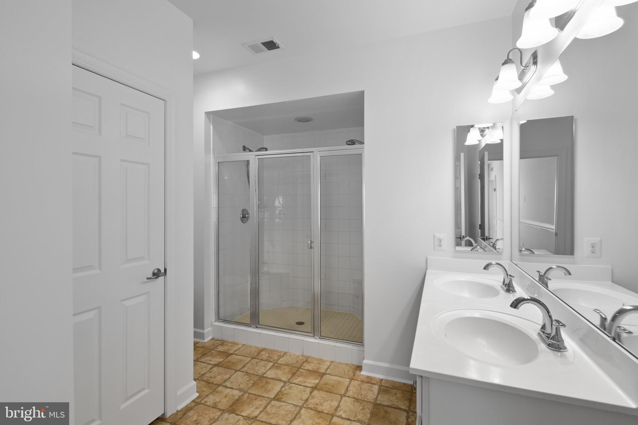 ELKRIDGE CROSSING - Residential