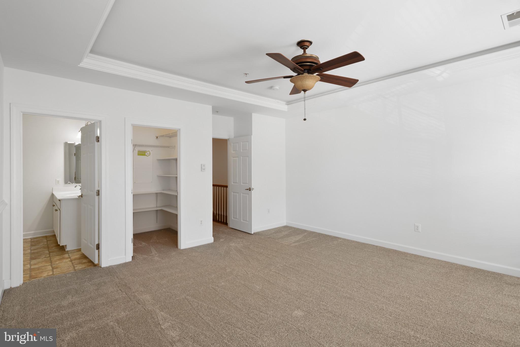 ELKRIDGE CROSSING - Residential