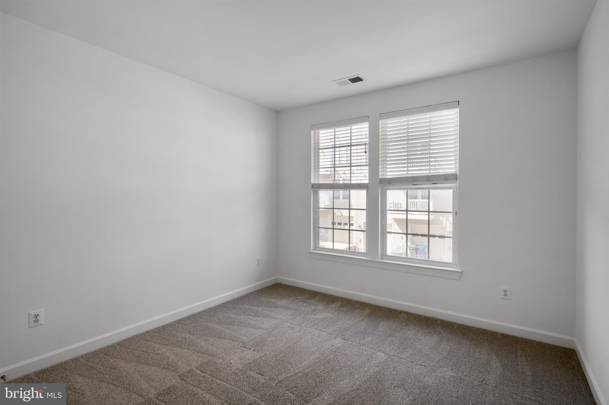 ELKRIDGE CROSSING - Residential