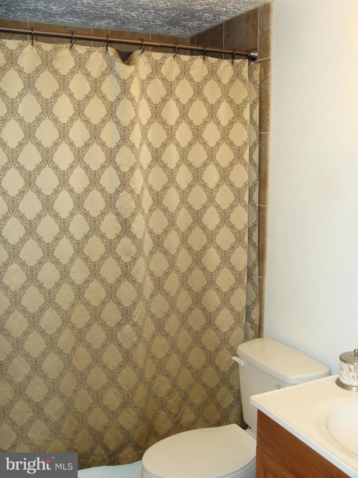 CLINTON PLAZA TOWNHOUSES - Residential