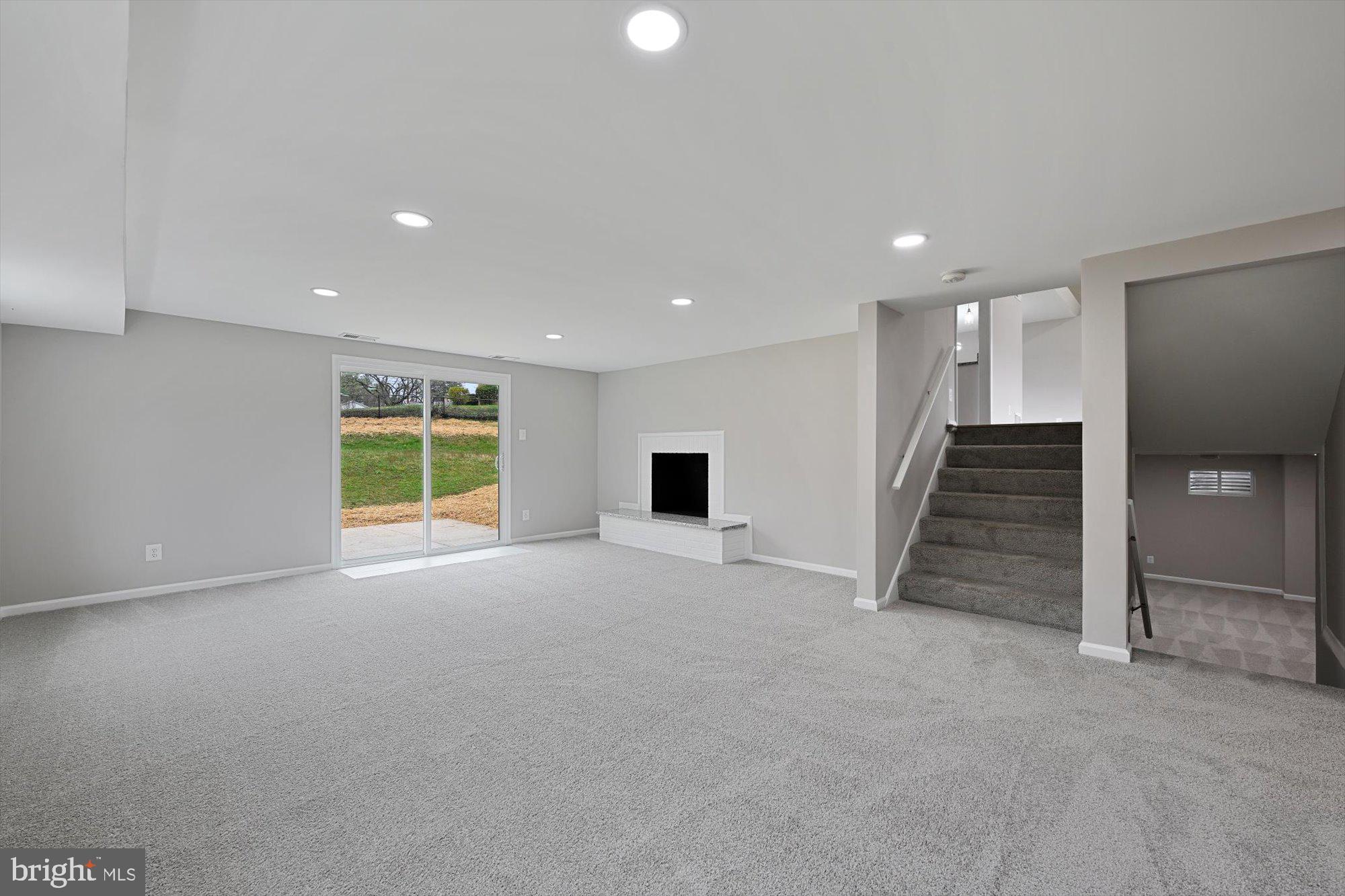 NORTHWEST BRANCH ESTATES - Residential