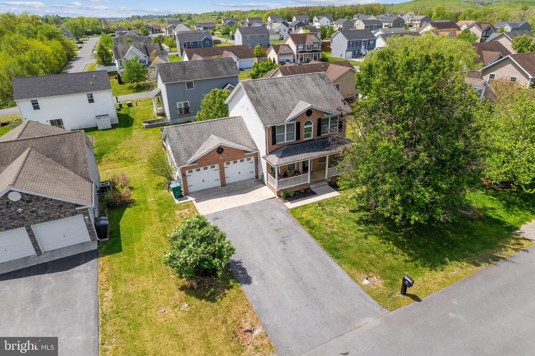 CRESTFIELD - Residential