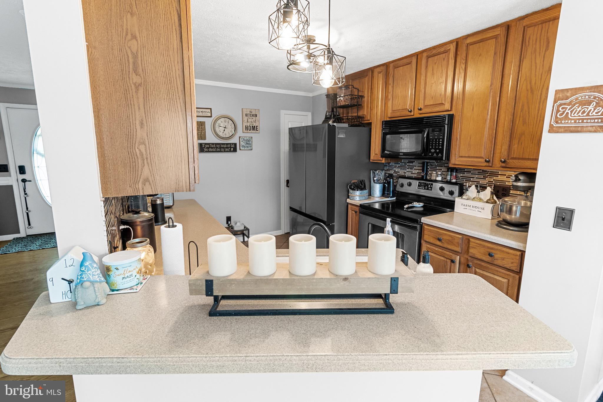 CRESTFIELD - Residential