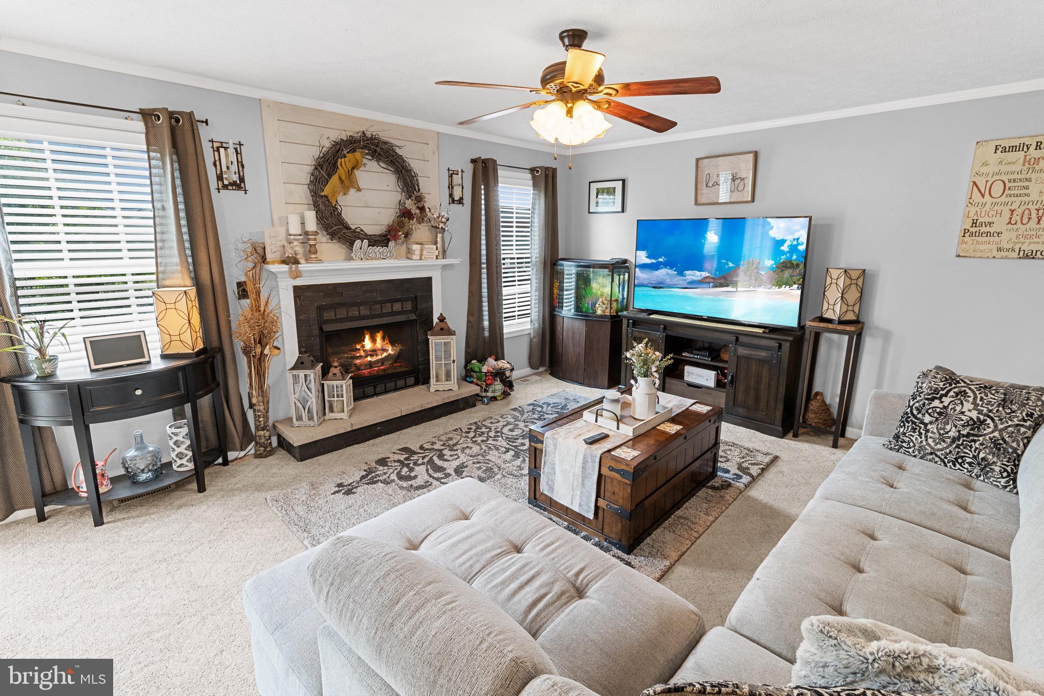 CRESTFIELD - Residential